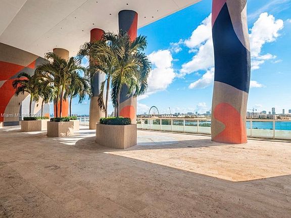 5th image of 50 Biscayne Blvd APT 602