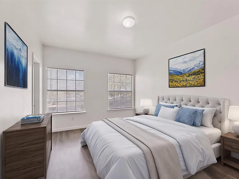 2302 S Bagdad Rd #A — Photo 5