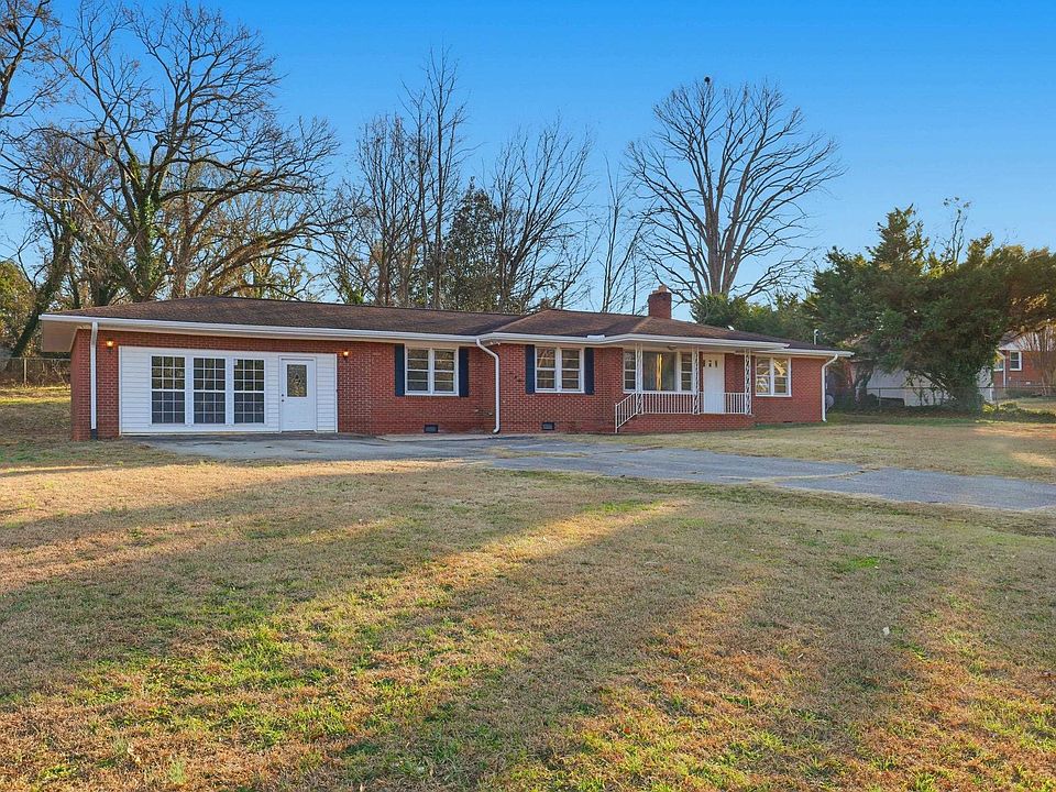 1st image of 201 Francis Marion Dr