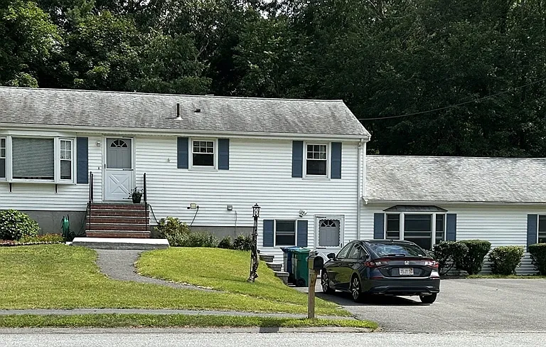 7 Heidi Ln #0 — Photo 1