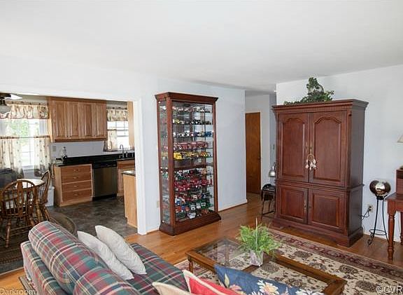 5th image of 4612 Kawneer Dr