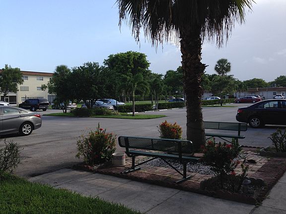 5th image of 606 SW Natura Blvd APT 109
