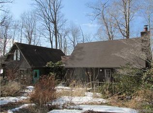 1782 Lakeland Dr, Burt, NY 14028