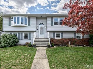 5 Johnston Ave, Brick, NJ 08724