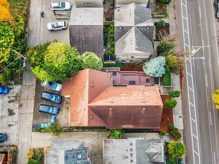 5210 11th Ave NE #B — Photo 17