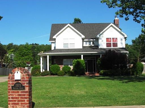 2nd image of 1571 N Arthurs Ct
