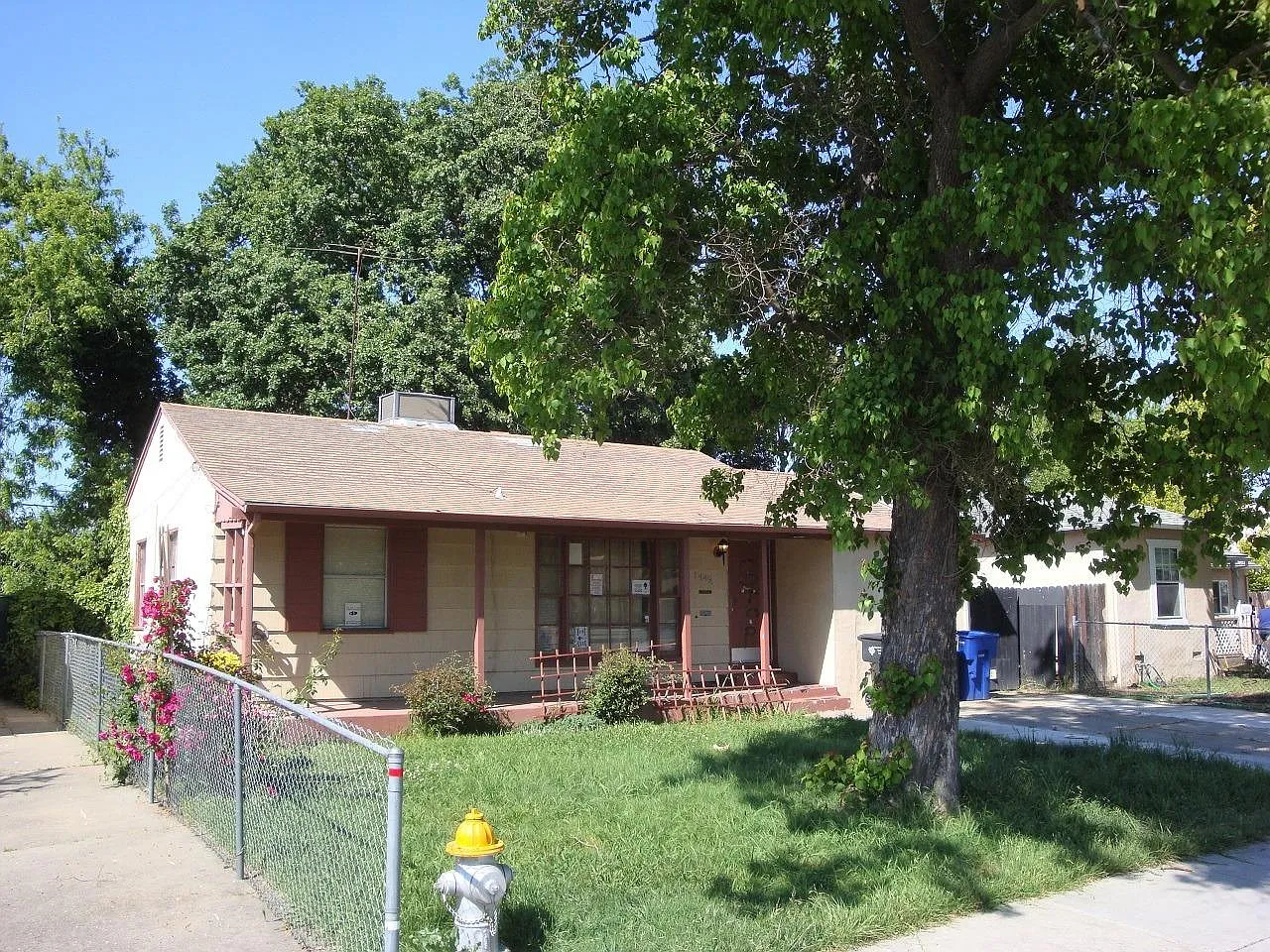 1449 McAllister Ave photo 1