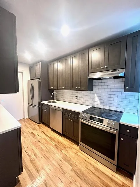 25-77 44th St #1L