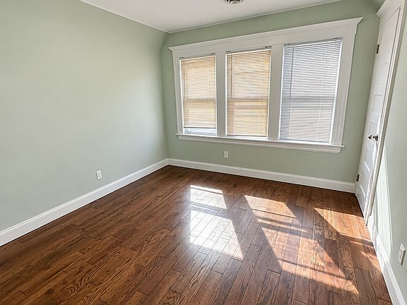 2nd image of 80 Milne St #3