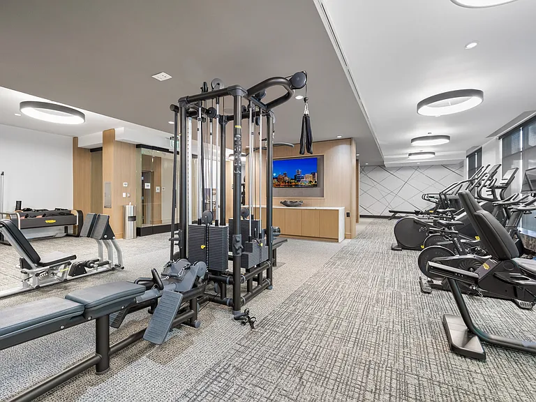 24/7 Fitness Center