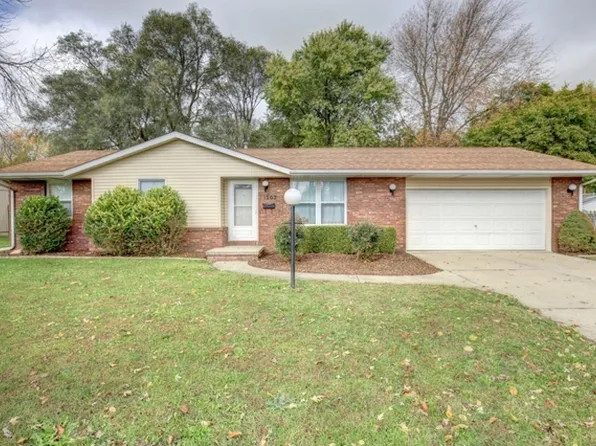 1205 Clark St, Rantoul, IL 61866