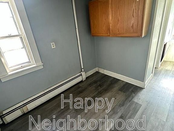 3rd image of 46 Maple St Unit 5