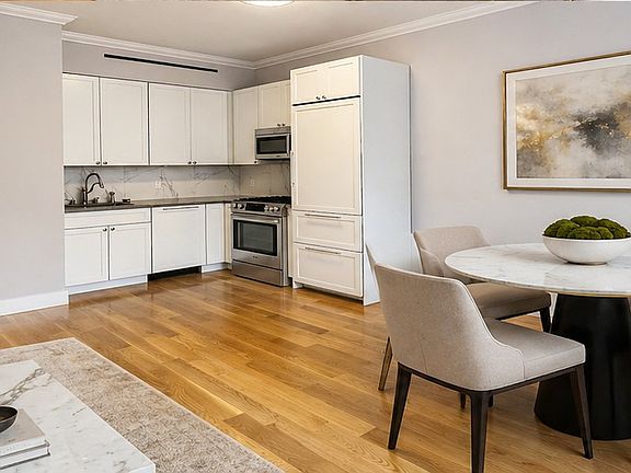 3rd image of 252 W 76th St APT 5