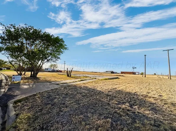 1000 NW 11th St, Tulia, TX 79088