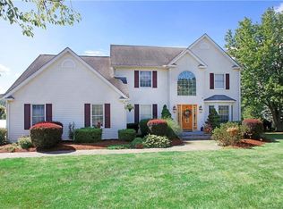 1 Hemingway Dr, Wallingford, CT 06492