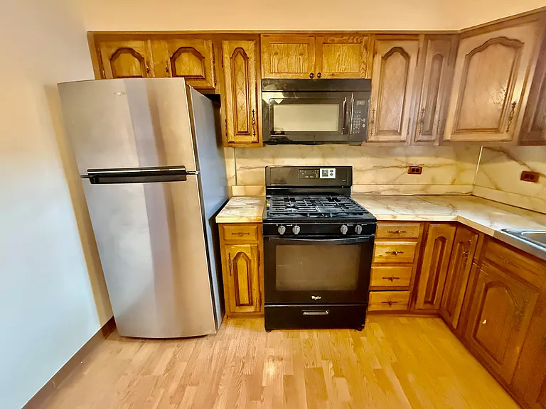 2416 S Juniper St — Photo 11