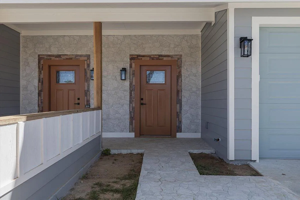 3 bed, 2.5 bath, 1450 sqft, $1,850 — Photo 3