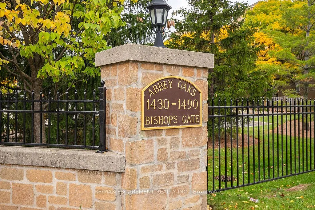 2 bed, $2,850 — Photo 1