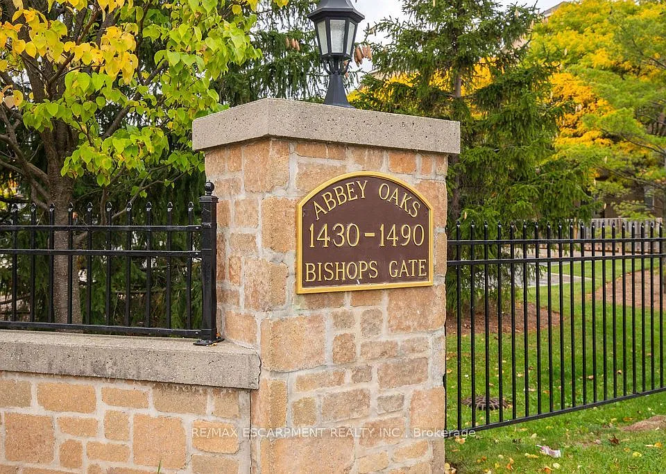 1480 Bishops Gate #207