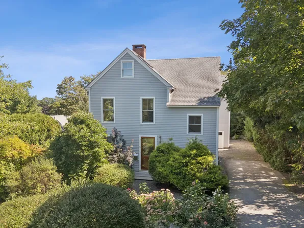 8 Cedar Street, Camden, ME 04843