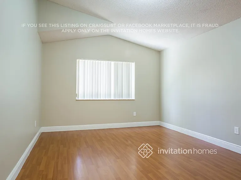 15927 SW 82nd St — Photo 10