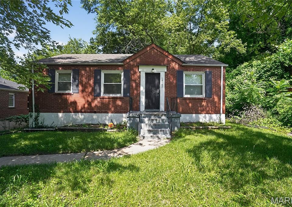 1st image of 10107 Green Valley Dr