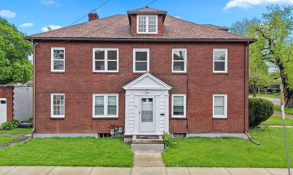 106 Grand Blvd #2