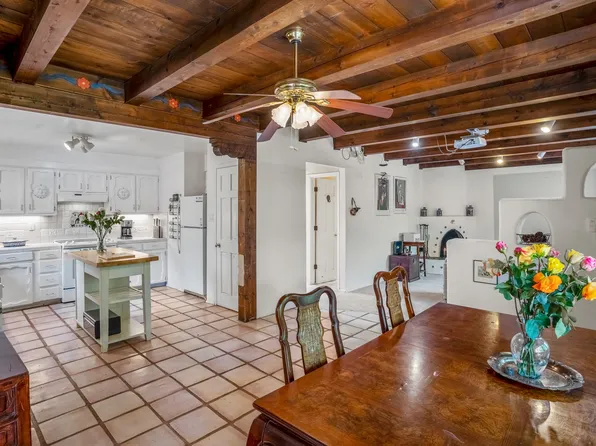 101 San Salvador Ln, Santa Fe, NM 87501