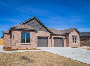 1724 102nd St #B, Lubbock, TX 79423