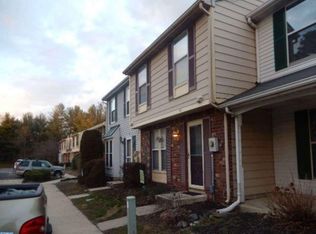 31 Waterview Ct, Marlton, NJ 08053