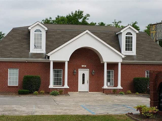 1st image of 127 Jordan Dr
