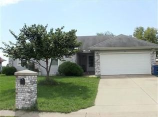 214 E Robin Rd, Clever, MO 65631