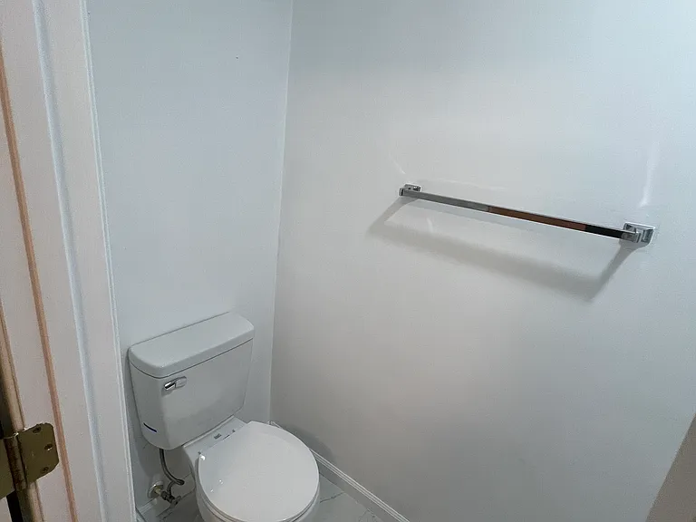 1000 Huntwood Ln — Photo 29