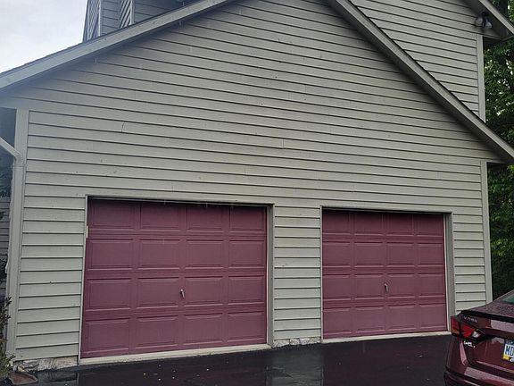 3rd image of 311 Aggie St