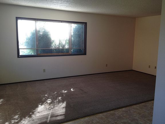 3rd image of 3114 Maryland St APT 1
