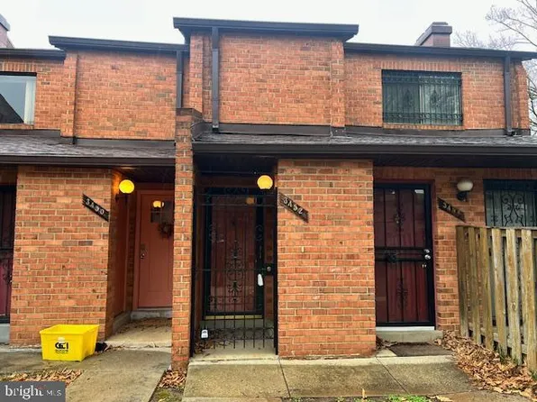 3452 Summit Ct NE #3452, Washington, DC 20018