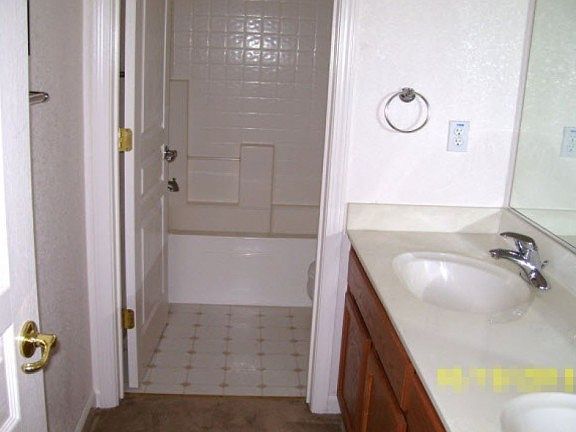 4th image of 1798 Barrington Dr