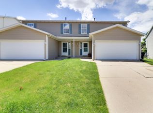 20 Rounds Rd, Bloomington, IL 61704