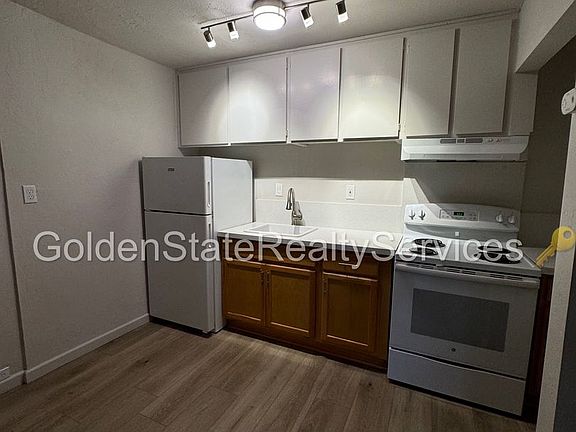 5th image of 1808 H St Unit 1