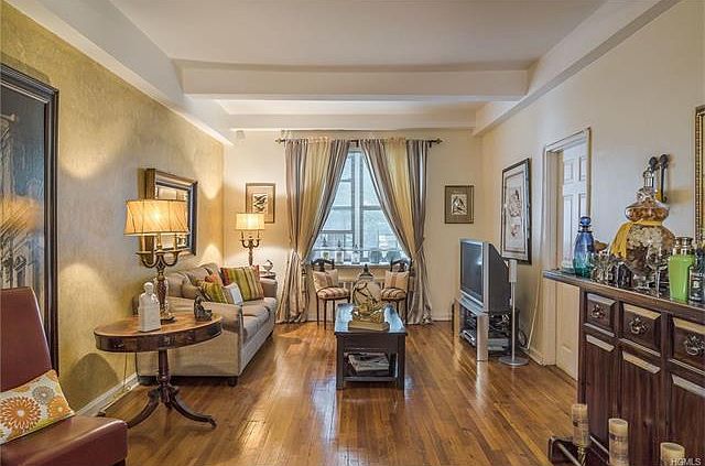 1st image of 309 N Broadway APT Tf