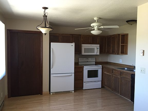 2nd image of 1018 Howard Ave APT 3