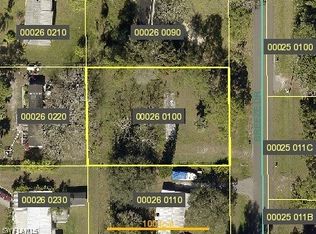 8200 Breeze Dr #E, North Fort Myers, FL 33917