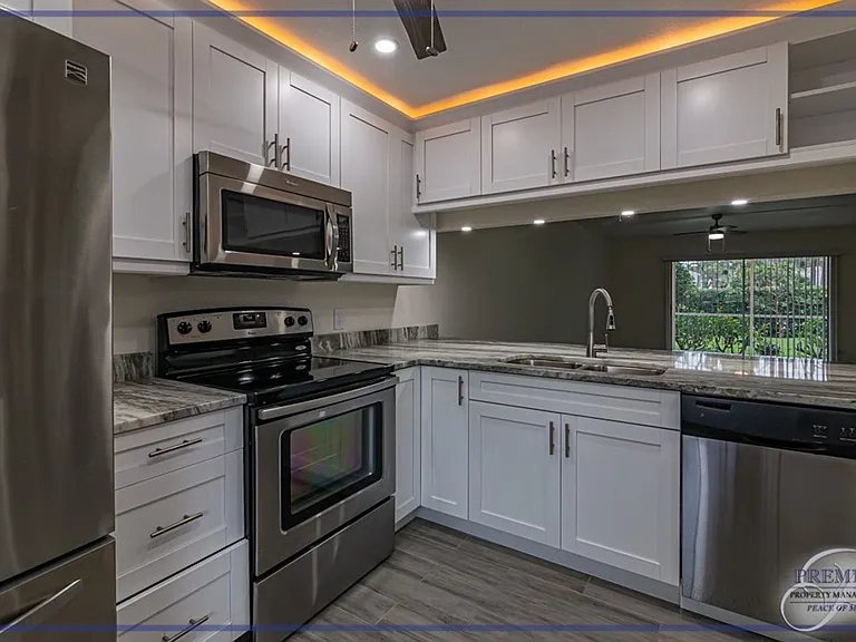 2562 Kings Lake Blvd — Photo 11