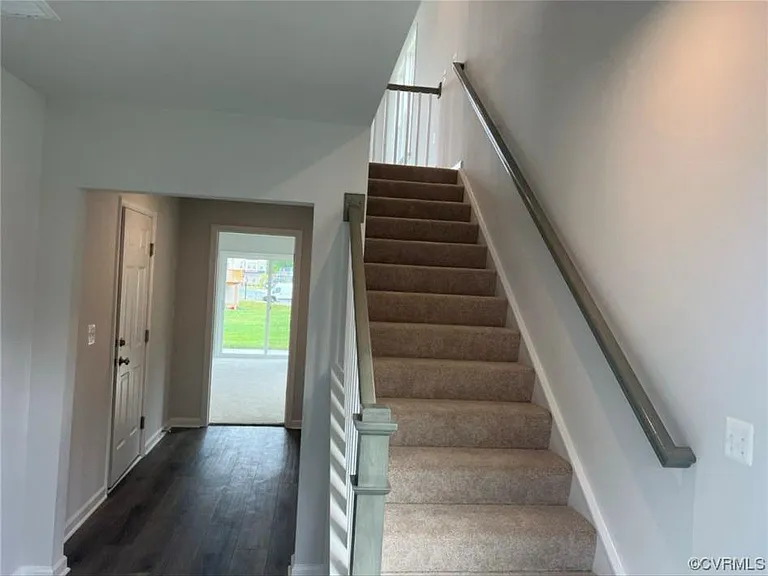 8837 Foxway Ridge Ln — Photo 13