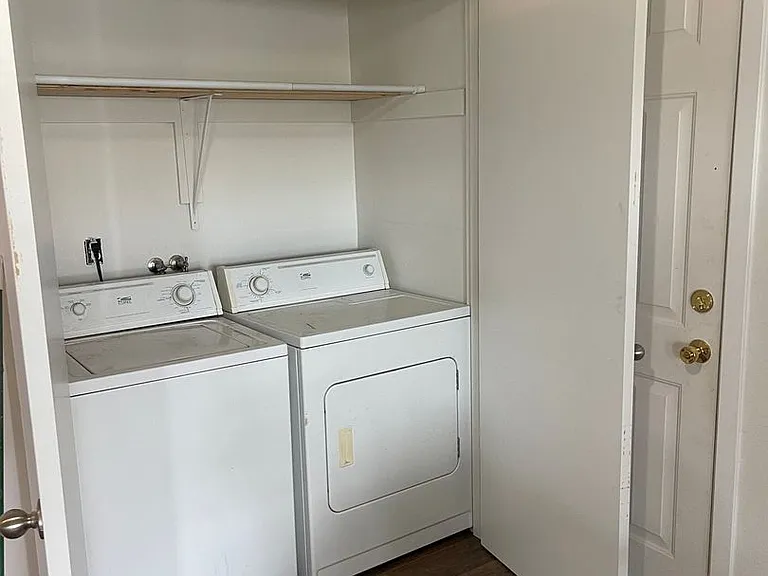 R215 Haven St — Photo 8