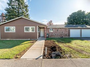 1460 N 4th Ave, Stayton, OR