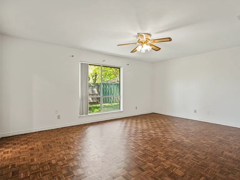 15721 Mapleview Cir — Photo 22