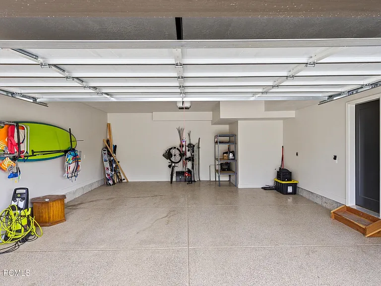 519 W Ascent Dr — Photo 38