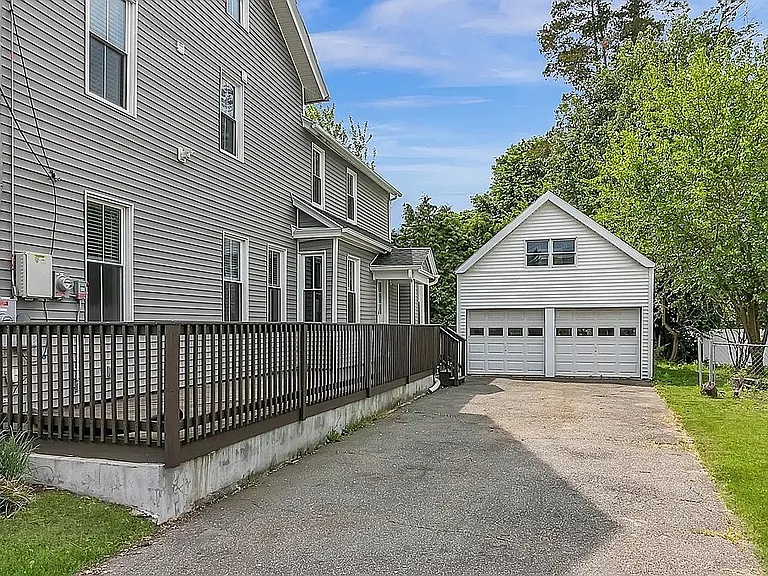 1159 River Rd — Photo 3