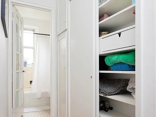 Sold by Sotheby's International Realty | media 20